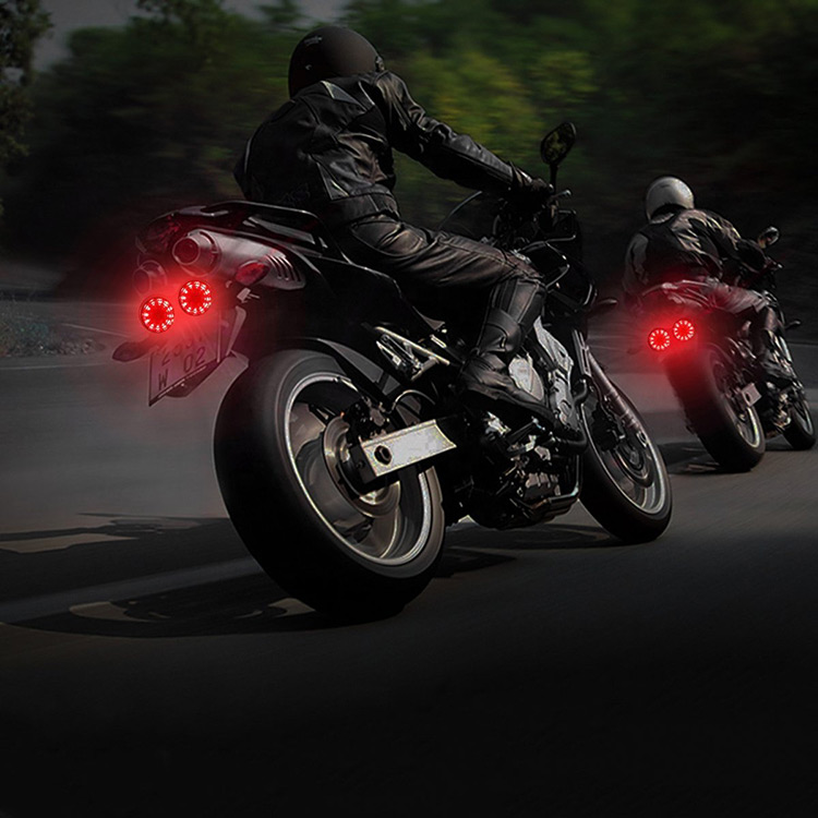 Aplicación de luz trasera led universal para motocicleta